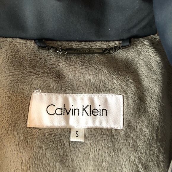 Short toasty coat with hood - Picture 4 of 6